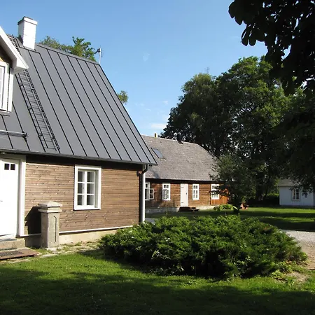 Mandjala Puhketalu - Cottages